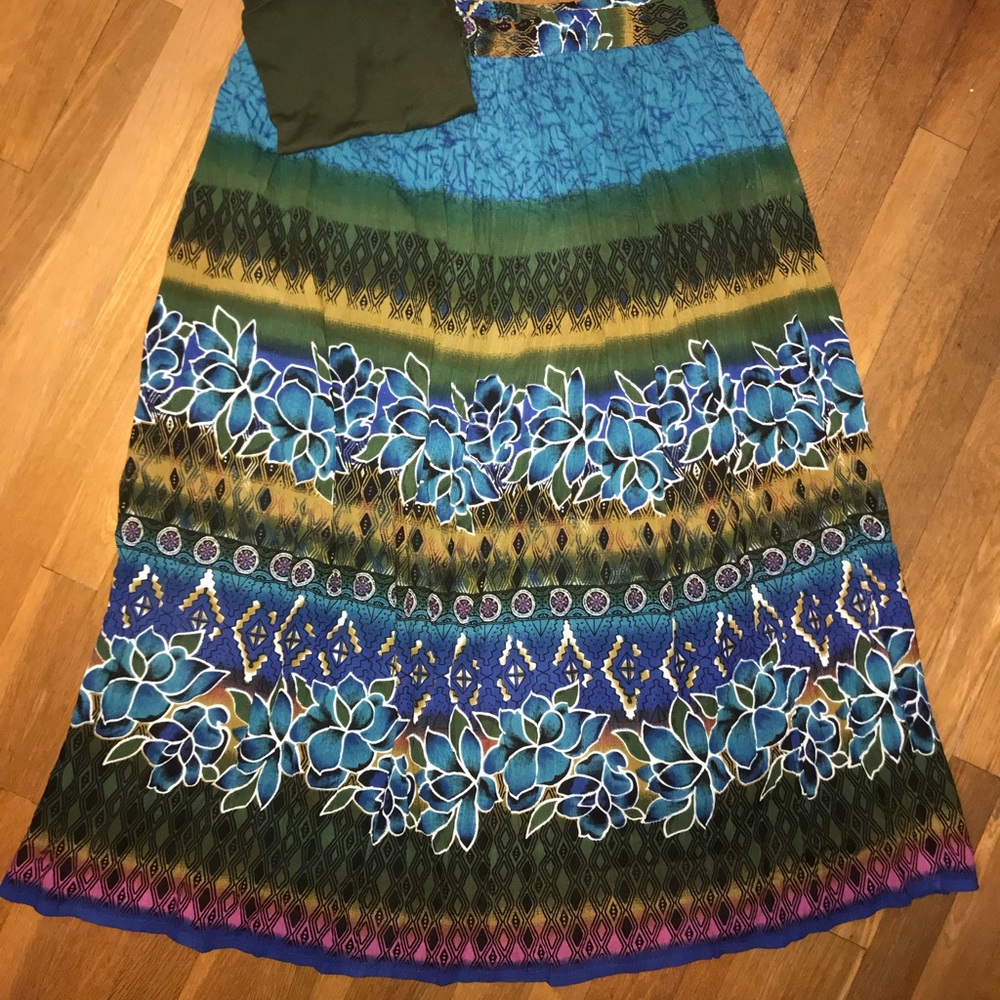 🎄Blue Maxi Skirt NWOT🎄